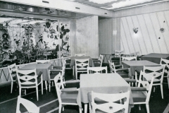 Salle à manger 1ère classe des enfants paquebot Ile de France Maxime Old