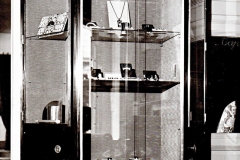 Ruhlmann Vitrine Légion d'honneur 1930 ref 2461 NR 1